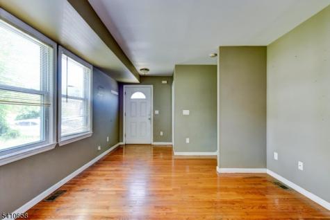 27 Newell Avenue New Brunswick NJ 08901