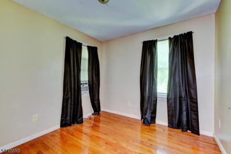 27 Newell Avenue New Brunswick NJ 08901