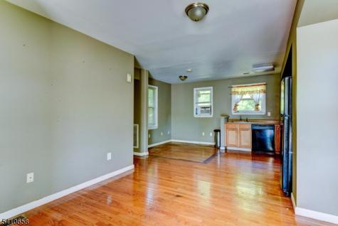 27 Newell Avenue New Brunswick NJ 08901