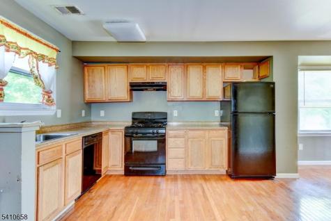 27 Newell Avenue New Brunswick NJ 08901