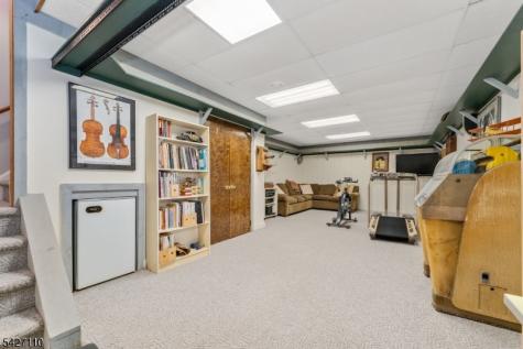 44 Big Spring Road Tewksbury NJ 07830