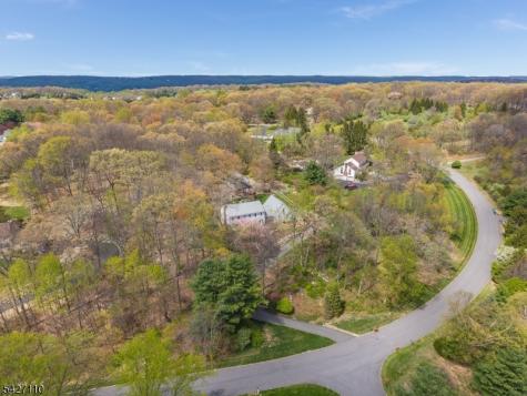 44 Big Spring Road Tewksbury NJ 07830