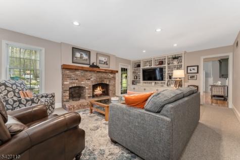 44 Big Spring Road Tewksbury NJ 07830