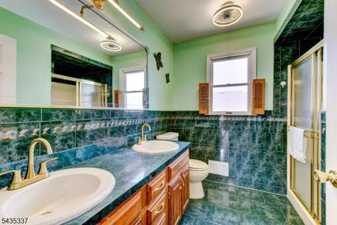 808 Columbus Avenue Raritan NJ 08869