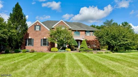 12 Daisy Court Montgomery NJ 08558
