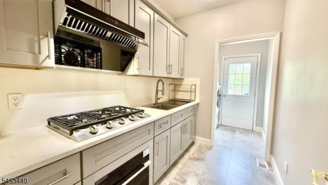 12 Daisy Court Montgomery NJ 08558