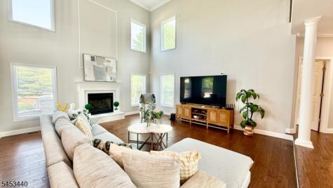 12 Daisy Court Montgomery NJ 08558