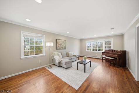 4 Gristmill Road Hanover NJ 07927