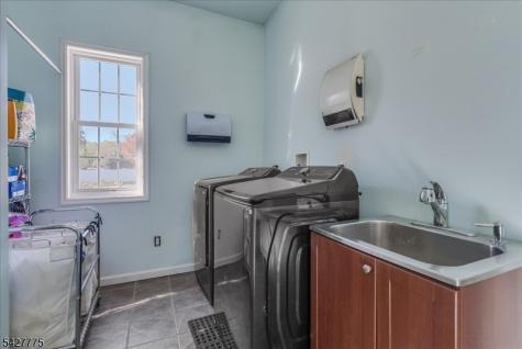 1 Hunters Lane Sparta NJ 07871