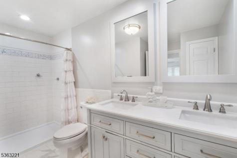 4 Grove Street Hampton NJ 07860