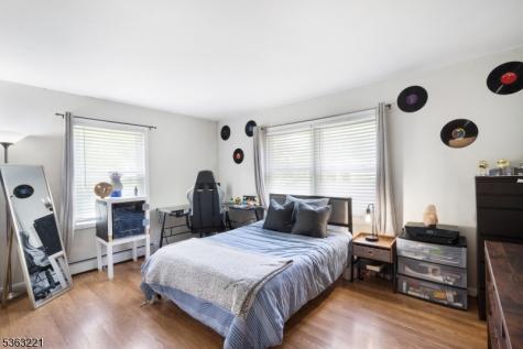 4 Grove Street Hampton NJ 07860