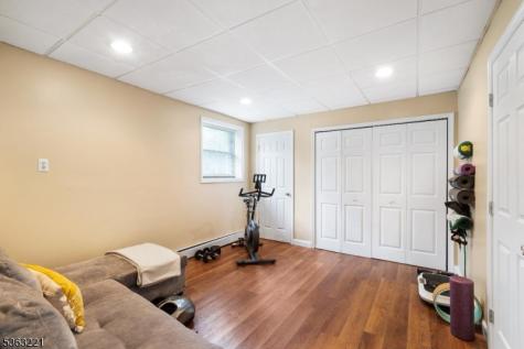 4 Grove Street Hampton NJ 07860