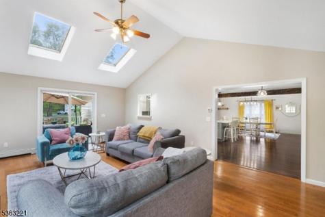 4 Grove Street Hampton NJ 07860
