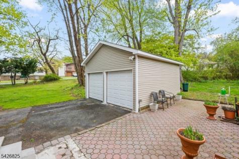 863 Pleasant Valley Way West Orange NJ 07052