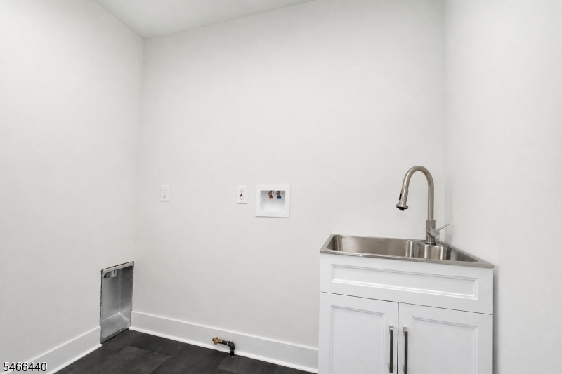188 Hillside Avenue Springfield NJ 07081