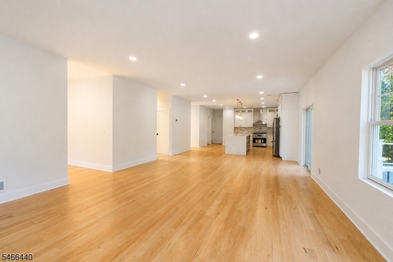 188 Hillside Avenue Springfield NJ 07081