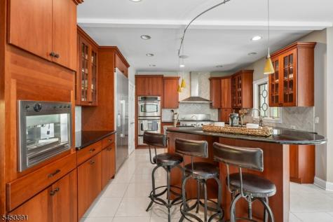 537 Mount Kemble Avenue Harding NJ 07960