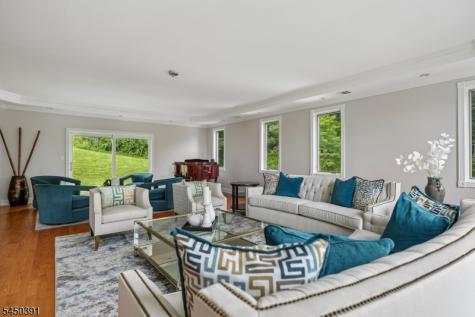 537 Mount Kemble Avenue Harding NJ 07960
