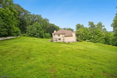 537 Mount Kemble Avenue Harding NJ 07960
