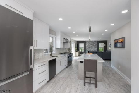 7 Beechwood Terrace Green Brook NJ 08812