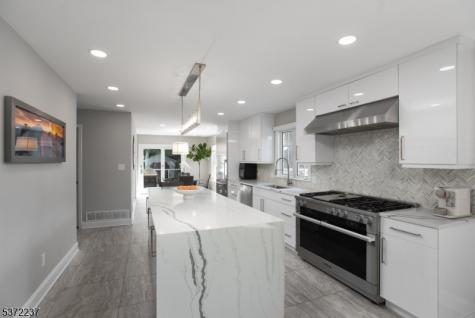 7 Beechwood Terrace Green Brook NJ 08812