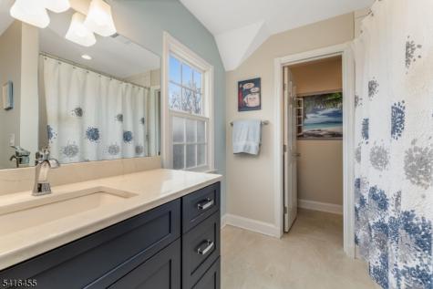 7 Newell Road Readington NJ 08822