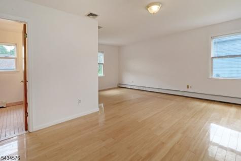 47 Schoener Road East Hanover NJ 07936