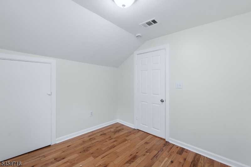 239 S 19th Street Newark NJ 07103
