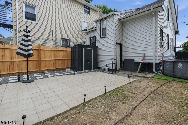 239 S 19th Street Newark NJ 07103