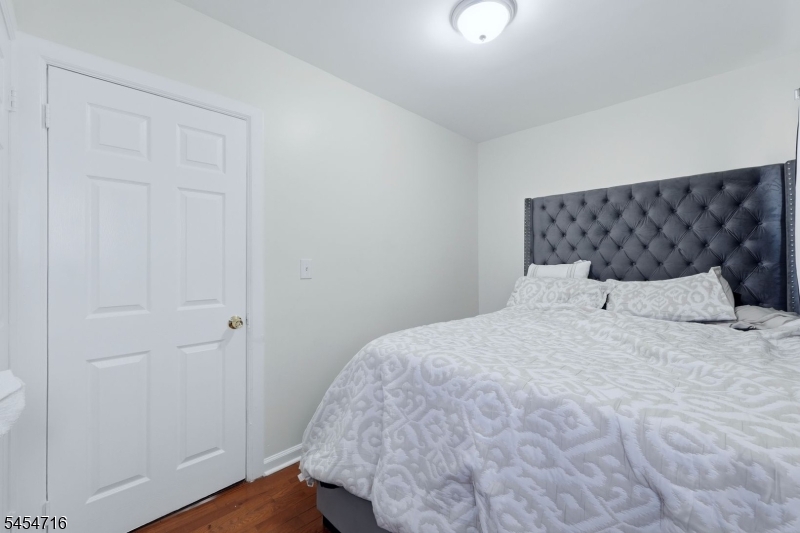 239 S 19th Street Newark NJ 07103