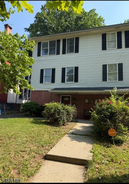 90 Chestnut Street East Orange NJ 07018