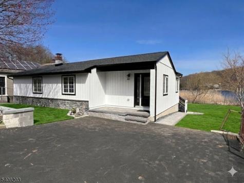502 Otterhole Road West Milford NJ 07480