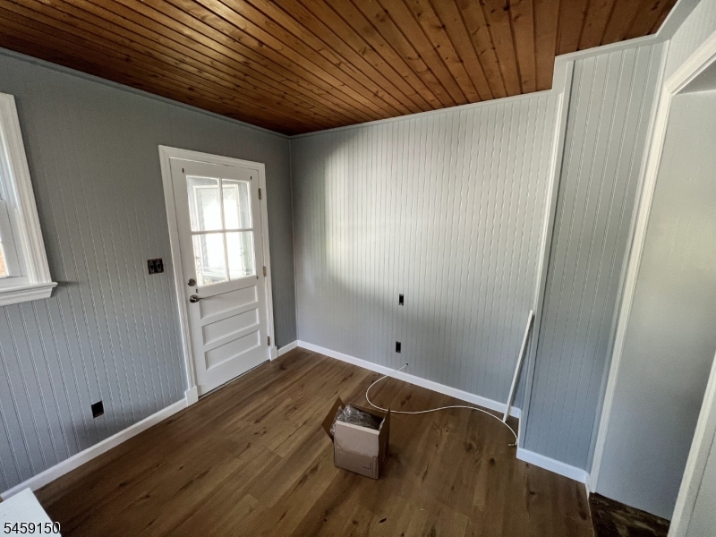 60 Commercial Avenue Woodbridge NJ 07001