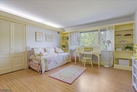 123 Lake Road Far Hills NJ 07931