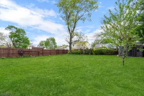 1434 Madison Place Pompton Lakes NJ 07442