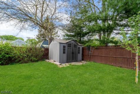 1434 Madison Place Pompton Lakes NJ 07442