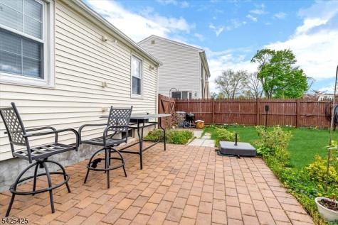 1434 Madison Place Pompton Lakes NJ 07442