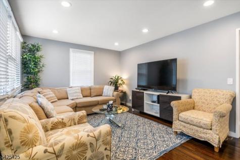1434 Madison Place Pompton Lakes NJ 07442
