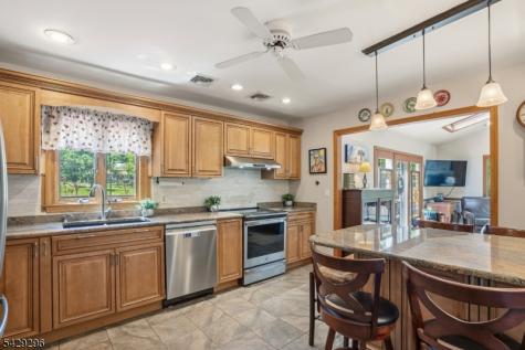 37 Hussa Place Denville NJ 07834