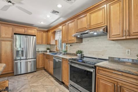 37 Hussa Place Denville NJ 07834