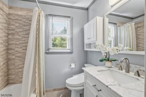 37 Hussa Place Denville NJ 07834