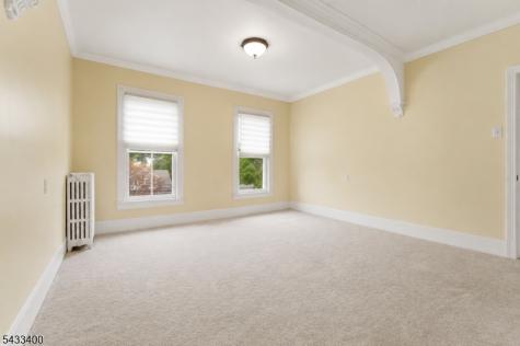 61 New Street Hampton NJ 08827