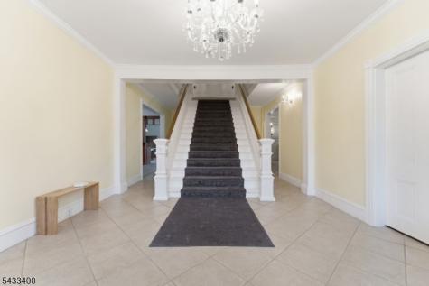 61 New Street Hampton NJ 08827