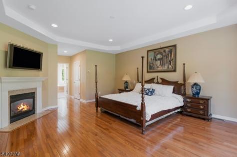 17 Constitution Avenue Roxbury NJ 07876