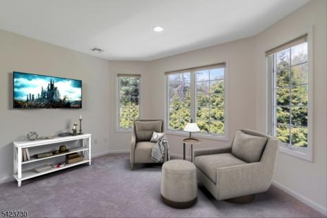 17 Constitution Avenue Roxbury NJ 07876