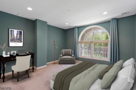 17 Constitution Avenue Roxbury NJ 07876