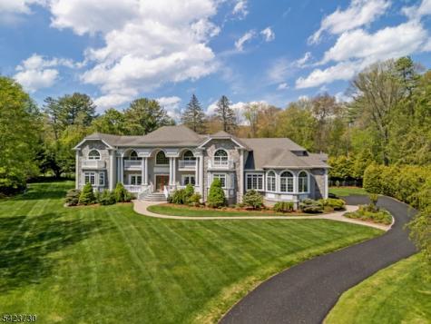 17 Constitution Avenue Roxbury NJ 07876