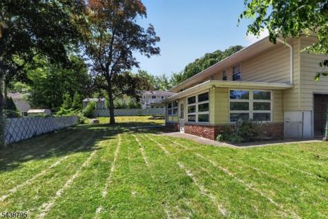 228 Shaw Place Park Ridge NJ 07656