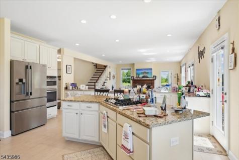 19 Green Valley Way Harmony NJ 08865