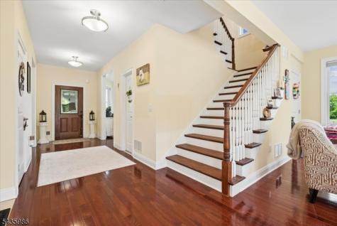 19 Green Valley Way Harmony NJ 08865